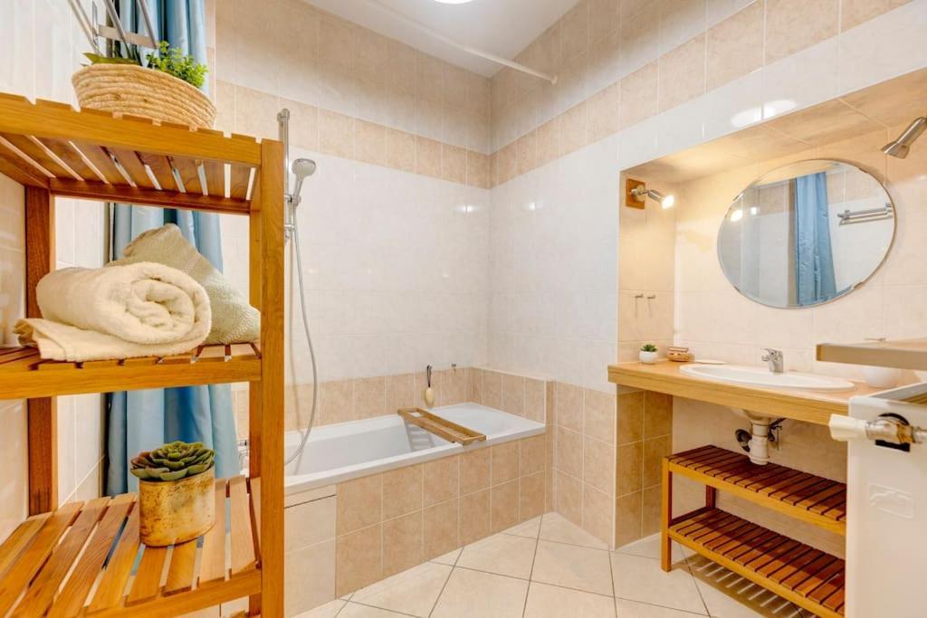 Vecchia Citta Cote Vieille Ville # Yolo Alp Home Annecy Exterior photo